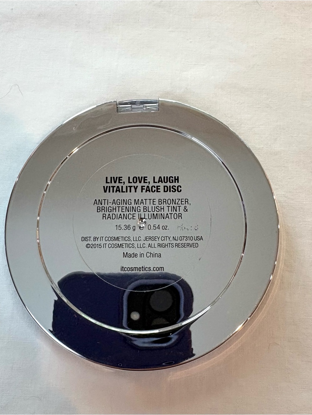 NEW IT Cosmetics Live Love Laugh Vitality Face Disc - Picture 3 of 3